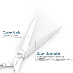KINSARO hair-cutting performance wet-test image demonstrates smooth cutting through hair.