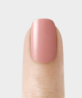 Kiss Gel Fantasy KGN12 adhesive tabs pack close-up for quick, mess-free nail application