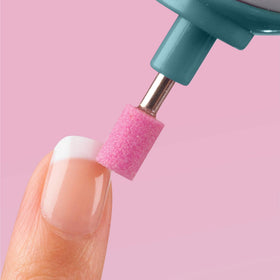 KISS Cuticle pusher with separator for gentle prep