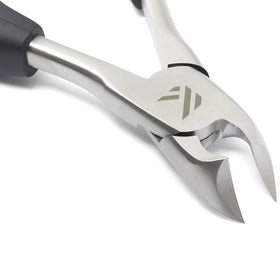 KLIPP curved stainless-steel blades delivering smooth, precise cuts.