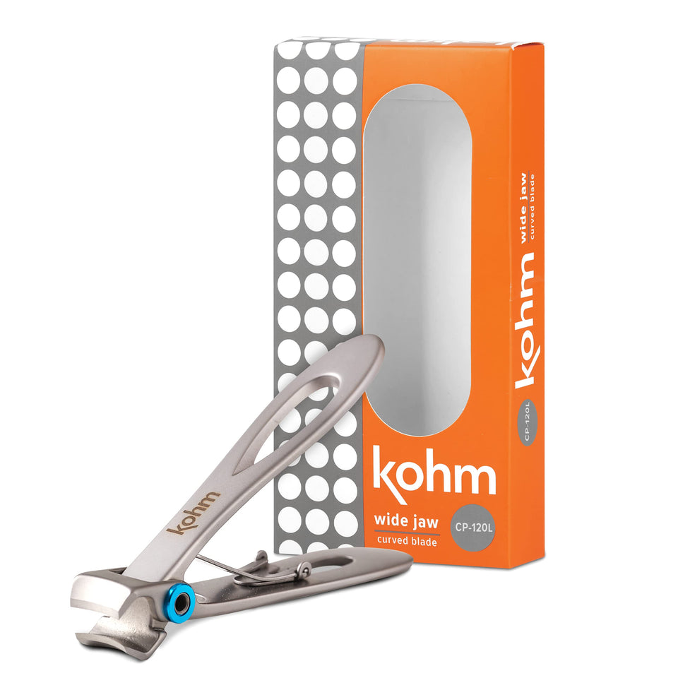 KOHM nail clippers for thick nails with a wide mouth enable precise cutting.