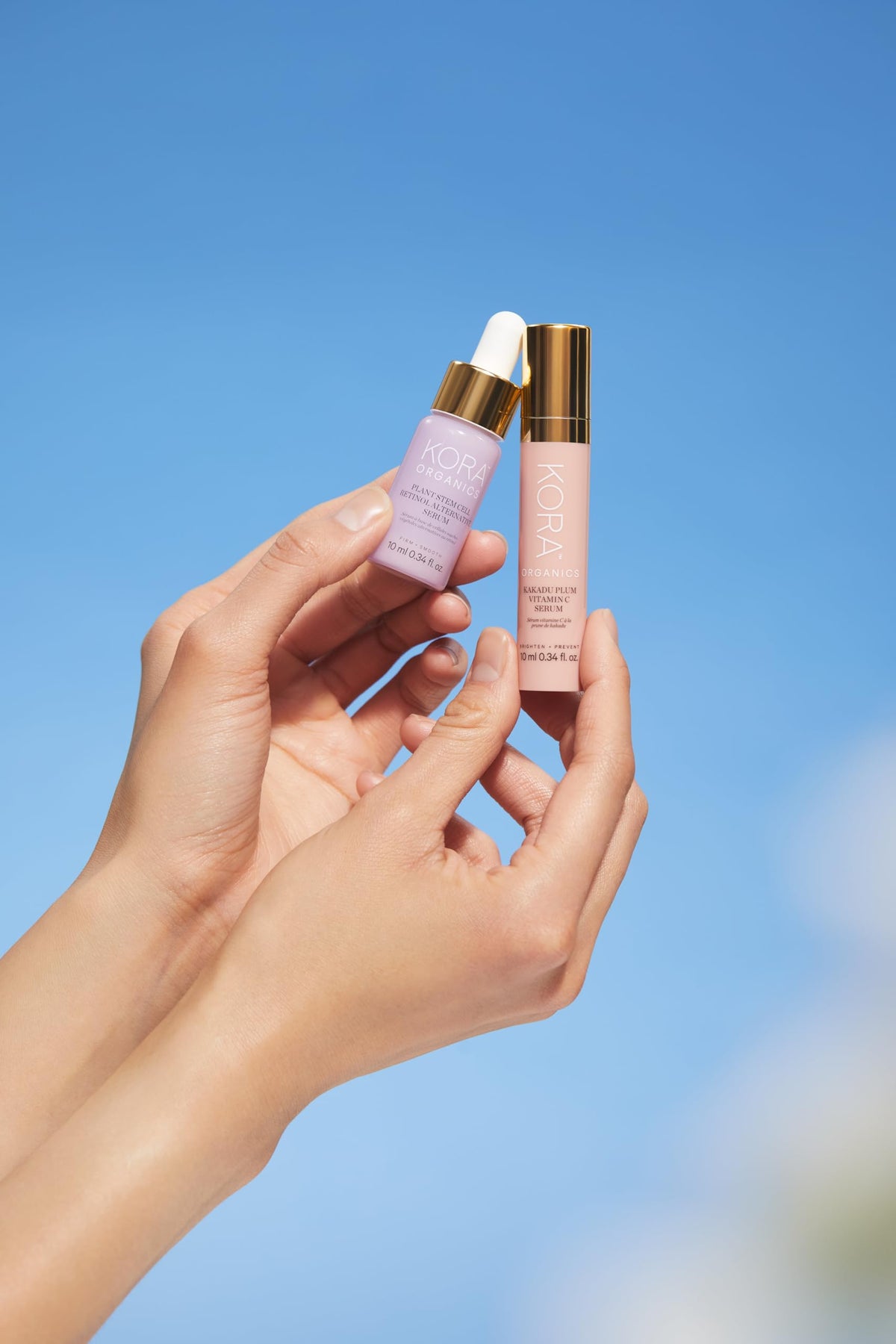 Acai stem cells, noni fruit, and rosehip oil nourish the skin.