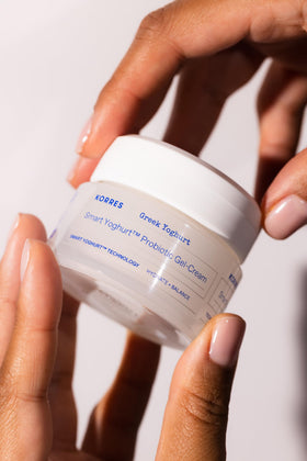 Recyclable packaging for KORRES Greek yoghurt gel-cream emphasized