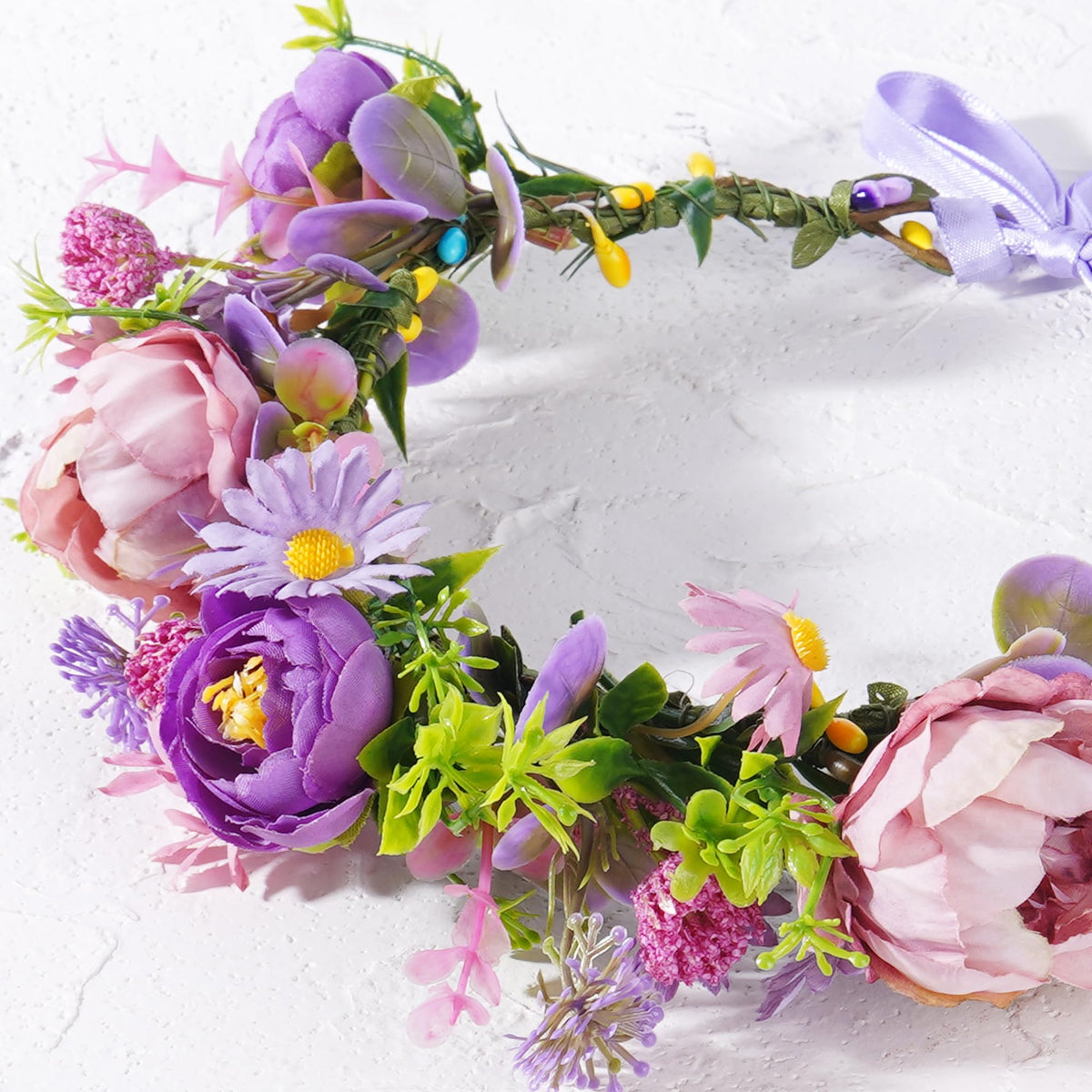 KorViSHOW adjustable ribbon crown fits various head sizes comfortably.