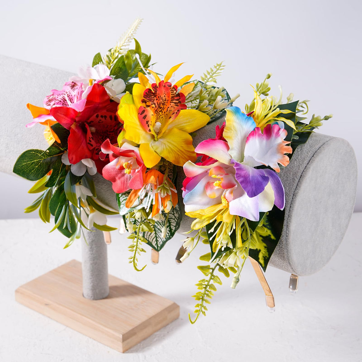 KorViSHOW gift-ready flower crown perfect for celebrations.