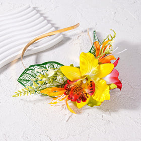 KorViSHOW model wearing tropical crown for beach photo-ready look.