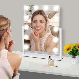 Kotdning vanity mirror bottom rubber pads prevent slipping during use.