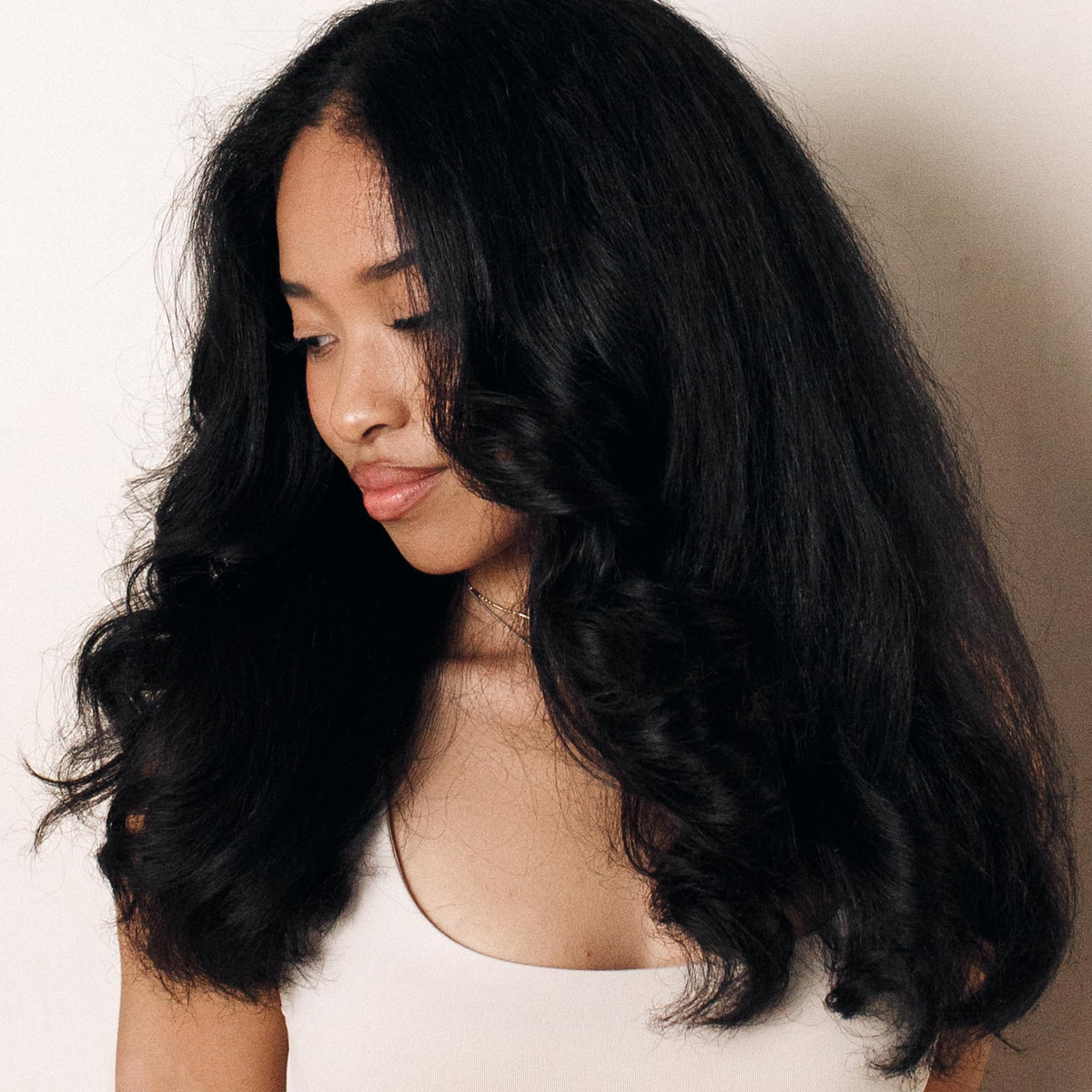 Kristin Ess Blow Dryer Brush side profile with heat settings visible