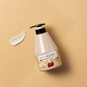 Apply Kwailnara Coffee Milk Body Lotion to arms for fast hydration after shower