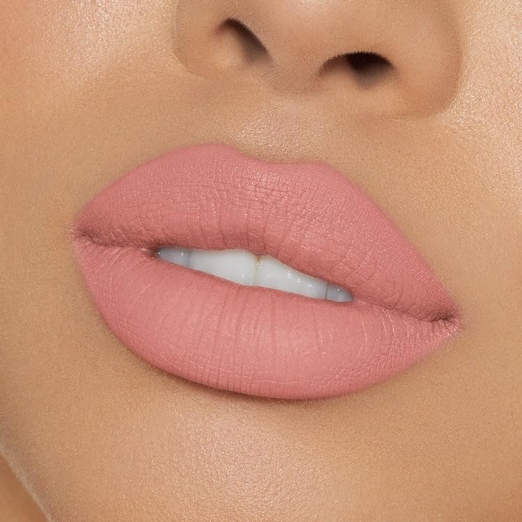Kylie Koko K Lip Kit packaging close-up for gifting elegance.