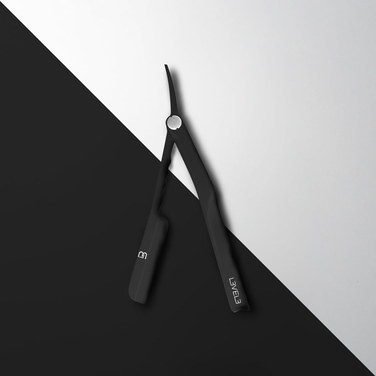 L3 Milly Razor Holder with rounded tip for comfortable handling