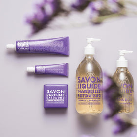 Natural oil blend from La Compagnie de Provence for cleansing