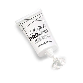 L.A. Girl smoothing primer vitamin E close-up with nourishing feel