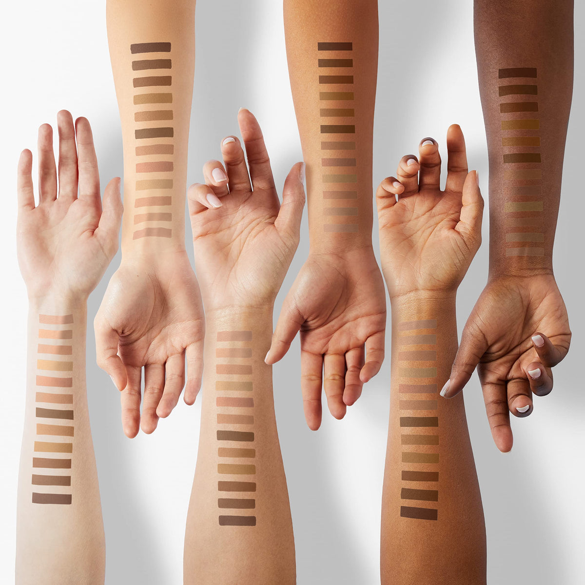 L.A. Girl PC Pro Conceal GC971-988 finish minimizes fine lines with adjustable coverage.