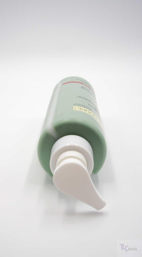 Application on face and body for versatile daily hydration