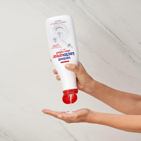 Lactovit Lactourea Body Wash label close-up featuring Urea ProLactiC10Complex.