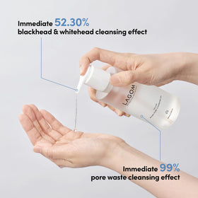 LAGOM application routine image showing gentle pre-cleanse step.