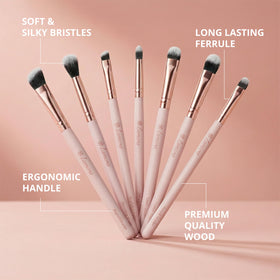 Lamora inner corner brush for brightening and precise pigment placement
