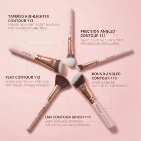 Lamora Pro tapered highlighter brush for soft glow