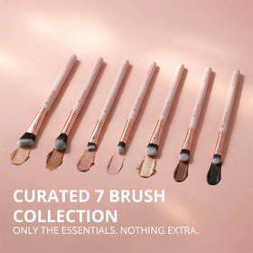 Lamora travel-friendly eye brush case kit keeps brushes organized