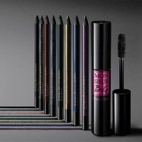 Lancôme Drama Waterproof Eyeliner Pencil Eiffel Diamond stays put without transferring.