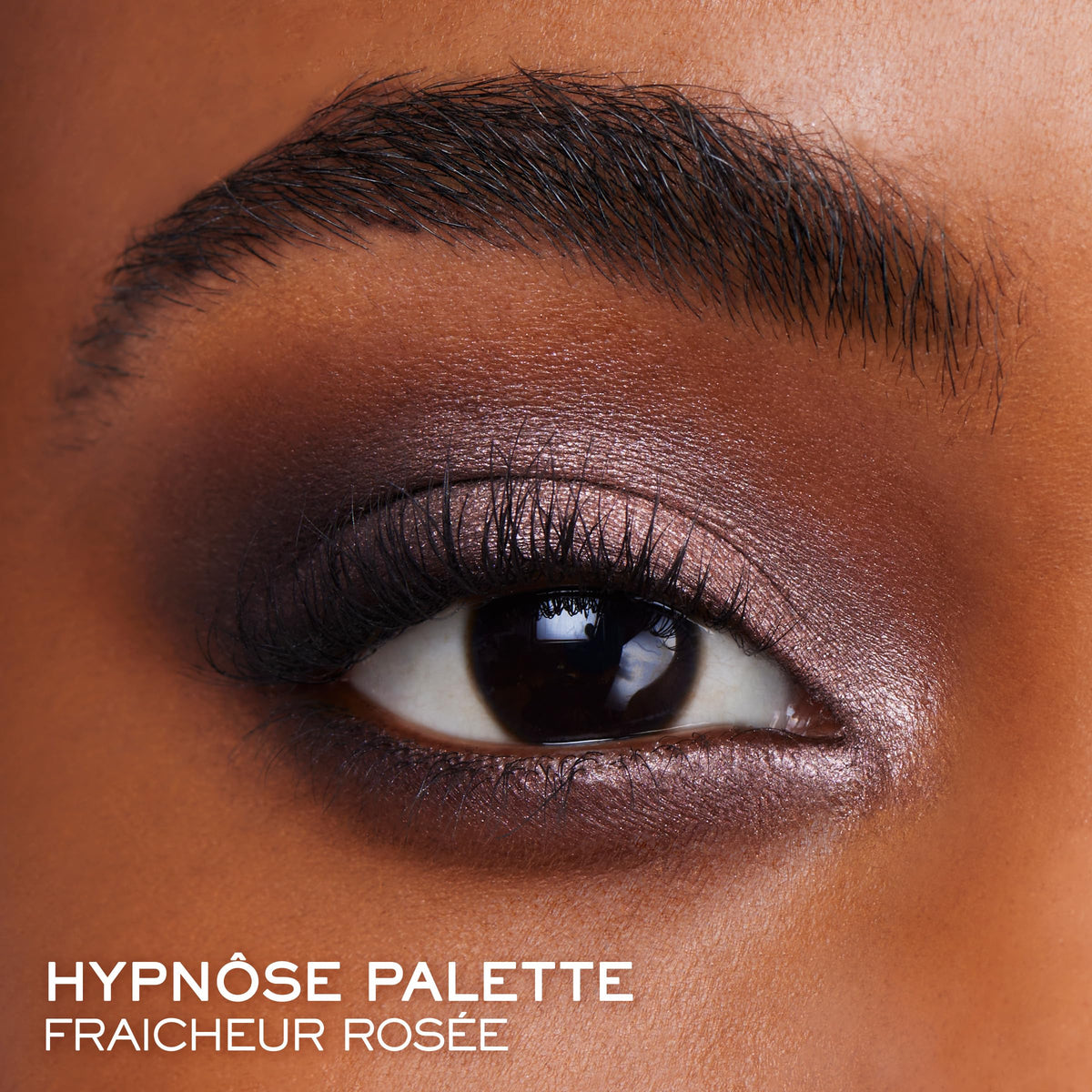 Lancôme Hypnôse palette close-up highlights smooth texture ideal for easy application