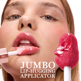 Close-up of Lip Idôle JuicyTreat delivering glossy shine and smooth texture