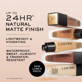 Lancôme Teint Idole Ultra Wear close-up application showing smooth, buildable coverage.