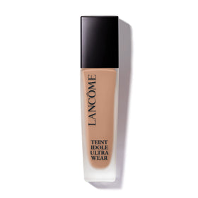 Lancôme Teint Idole Ultra Wear bottle close-up for all-day wear