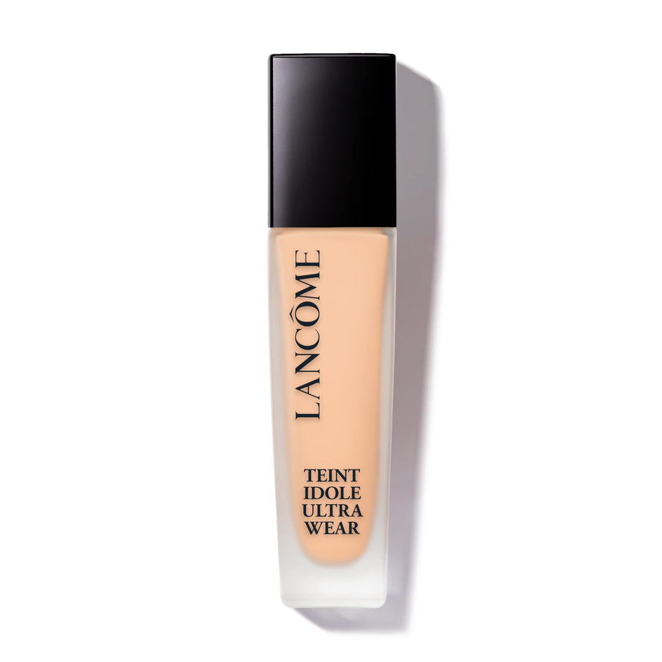 Lancôme Teint Idole Ultra Wear bottle pump for long-wear natural matte finish