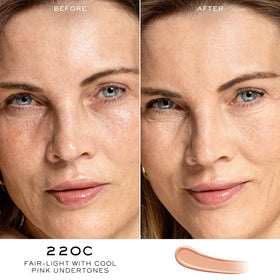 Lancôme Teint Idole Ultra Wear serum concealer diamond-shaped applicator enables precise concealment.