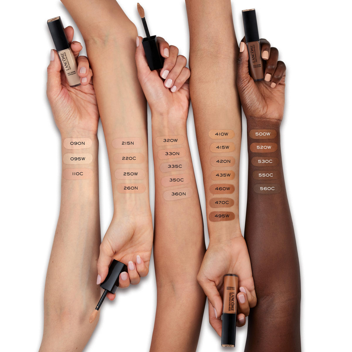 Lancôme Teint Idole Ultra Wear concealer under-eye application in action