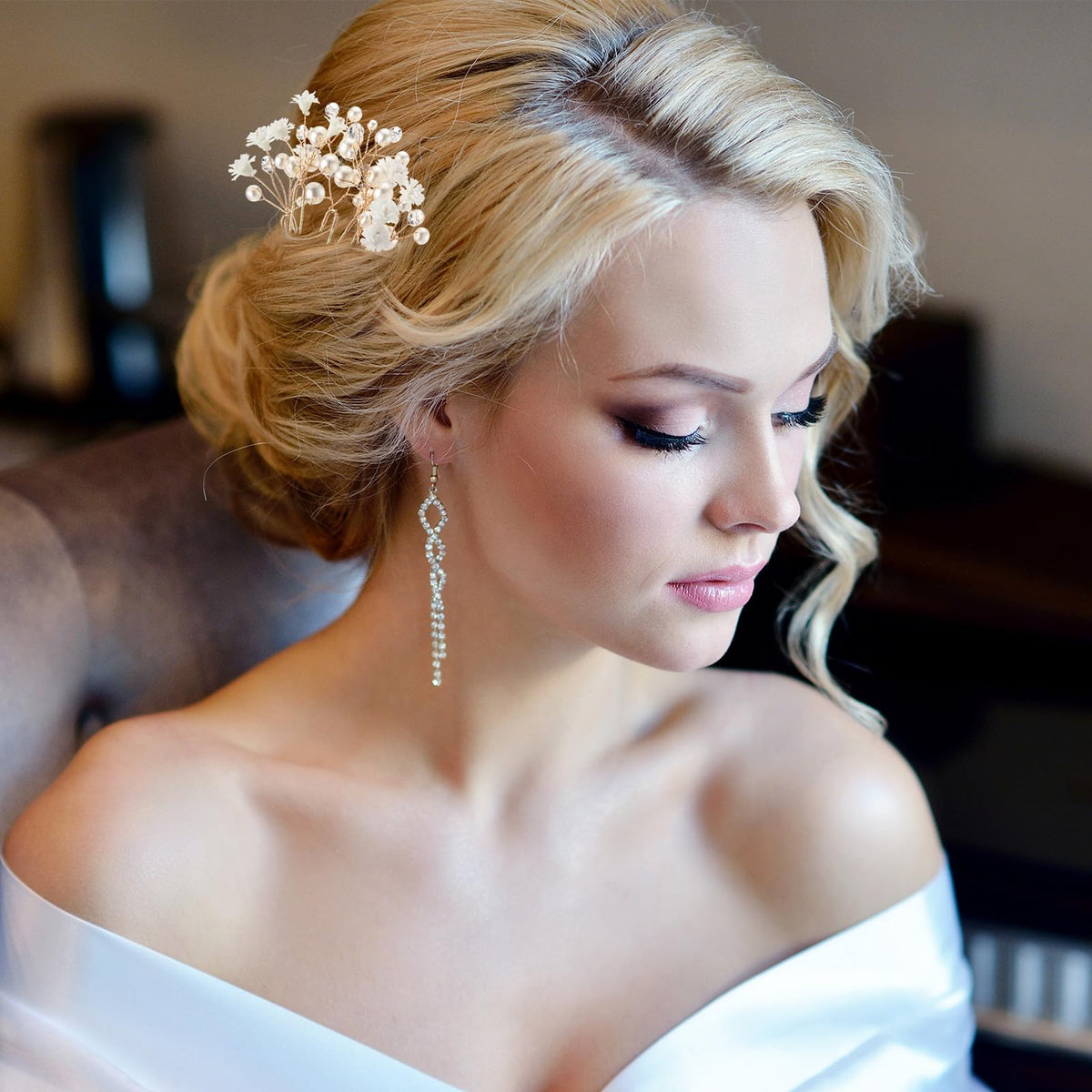 Landical Handmade Elegant Hair Pin adds timeless detail to any hairstyle