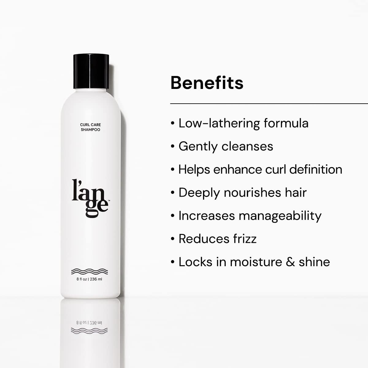Close-up of the formula with Abyssinian oil and avocado oil for lasting moisture.