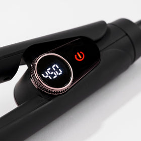 L'ANGE HAIR Le Titane digital LCD dial for precise heat control during styling