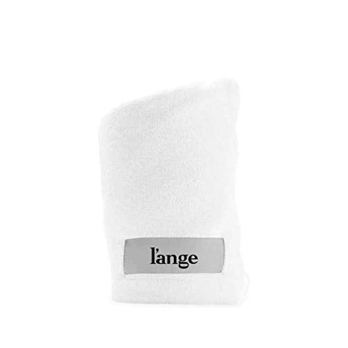L'ANGE HAIR microfiber wrap demonstrates quick-dry action for all hair types.