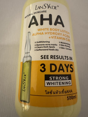LanSYade AHA Body Lotion ingredients highlighting vitamins C and E.