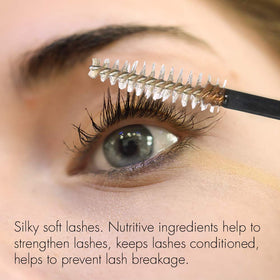 Lashfresh organic-natural-formula appeals to clean beauty lovers seeking natural care
