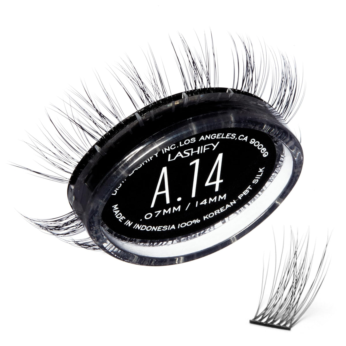 Lashify Amplify 14mm Gossamer cartridge close-up shows delicate spine for natural lashes.