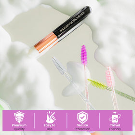 Lasting Lashes lash-goggles protect lashes from steam and water during cleansing