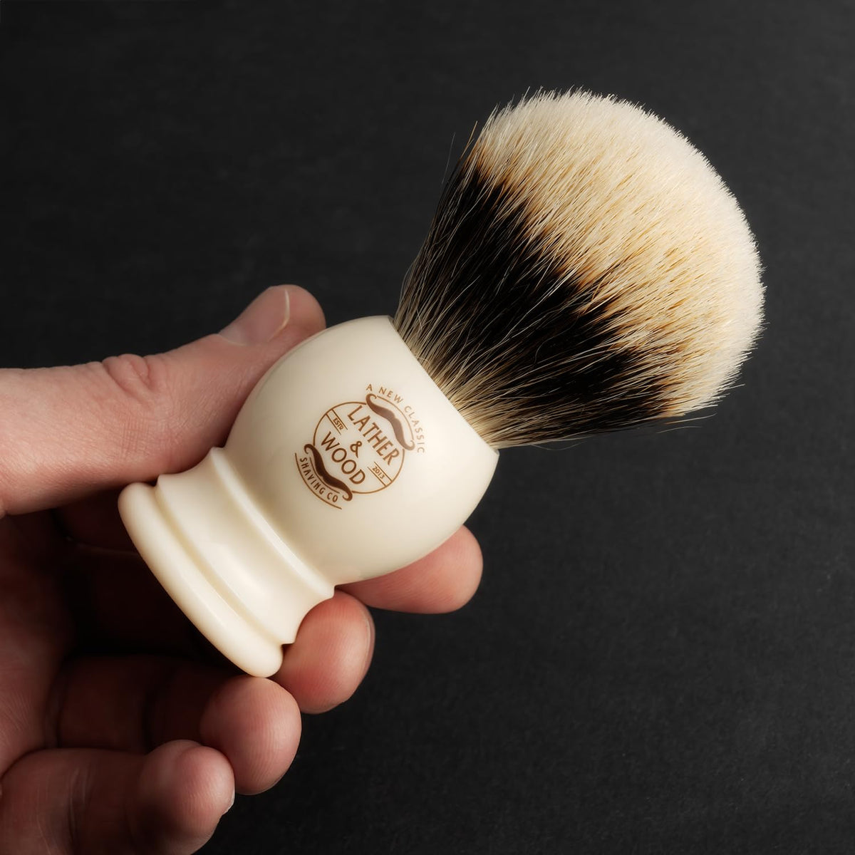 Lather & Wood deep cleaned and sterilized brush arrives fresh