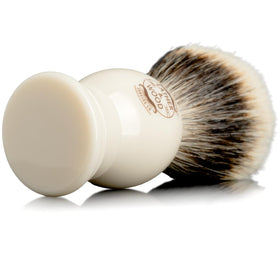 Lather & Wood Pure Badger Brush ideal for safety razors