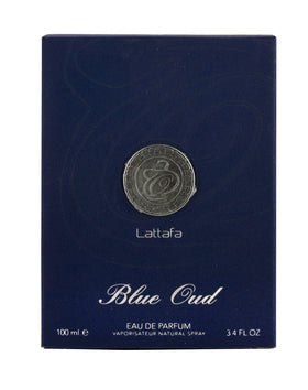 Lattafa Blue Oud spray mist for easy application.