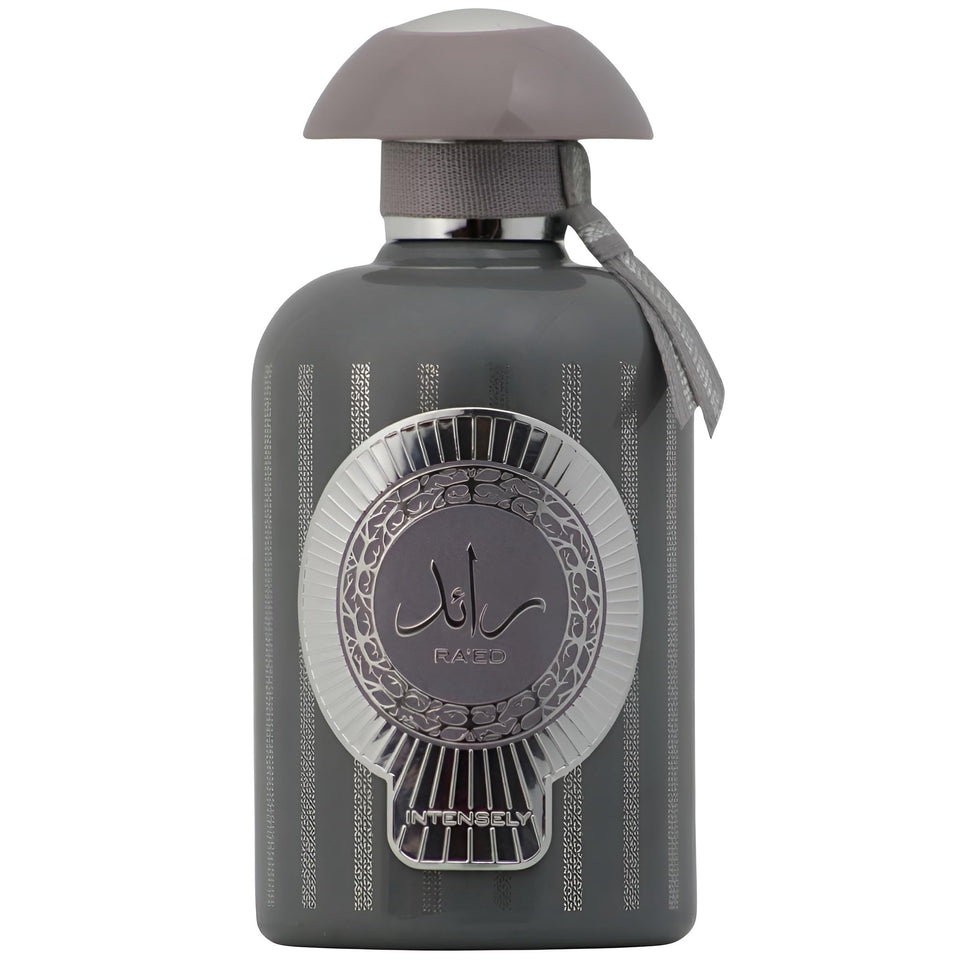 Lattafa Ra'ed Intensely bottle pour hints of citrus for daytime freshness.