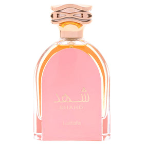 Top notes of almond and orange introduce Shahd with a crisp opening.