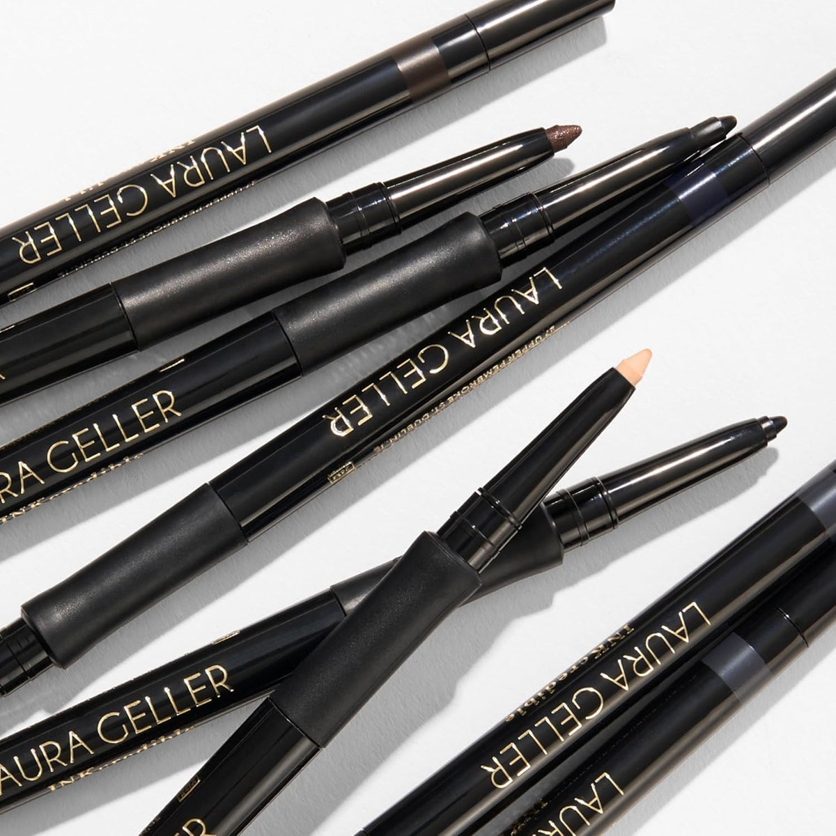 Creamy glide of LAURA GELLER INKCREDIBLE Gel Eyeliner for smooth, even color.