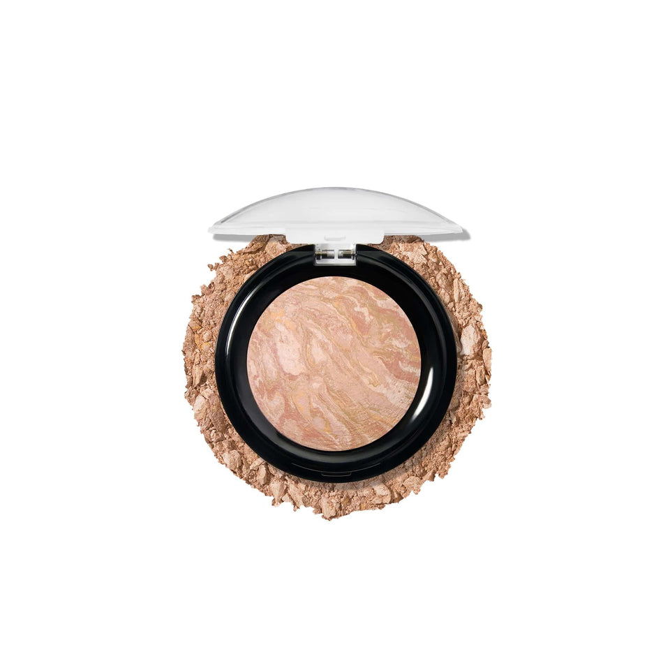 LAURA GELLER NEW YORK Balance-n-Brighten To Go compact shows weightless, even skin tone for natural glow.