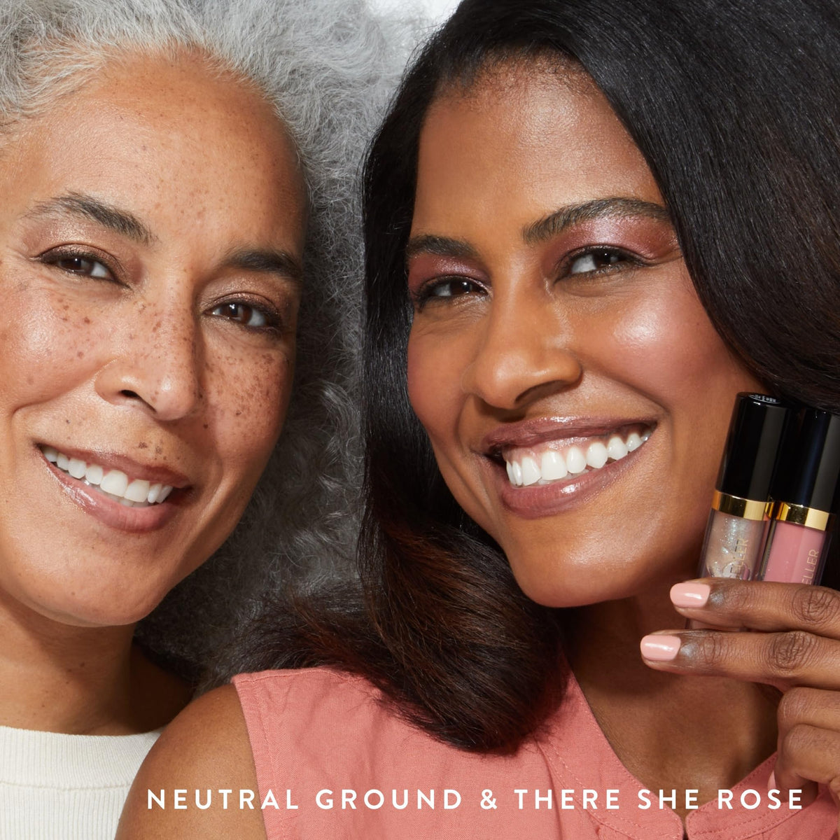 Sponge applicator enables precise, quick lip coverage.