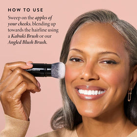 LAURA GELLER NEW YORK sculpted contour effect adds definition with a soft glow