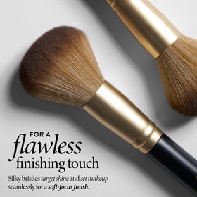 LAURA GELLER NEW YORK setting powder brush for quick touchups with translucent or tinted powders